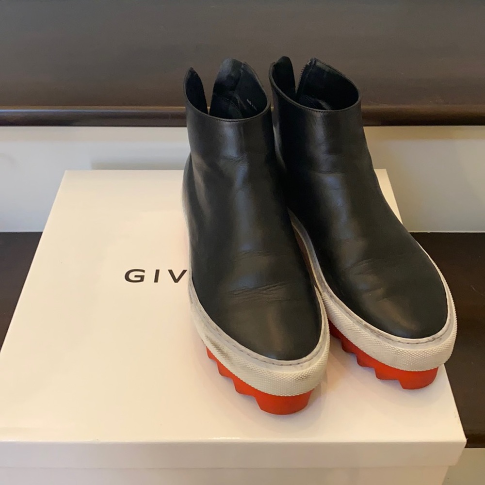 Givenchy platform mid skate sneaker